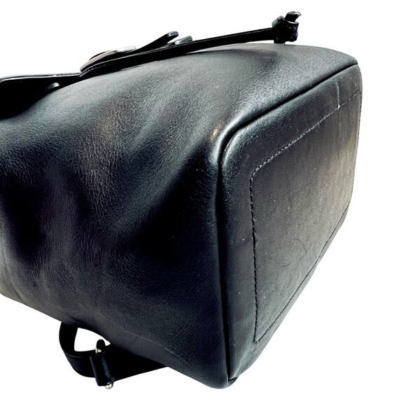 Coach Vintage Y2K Black Smooth Leather 9858 Legacy Backpack Daypack Rucksack - Picture 7 of 13